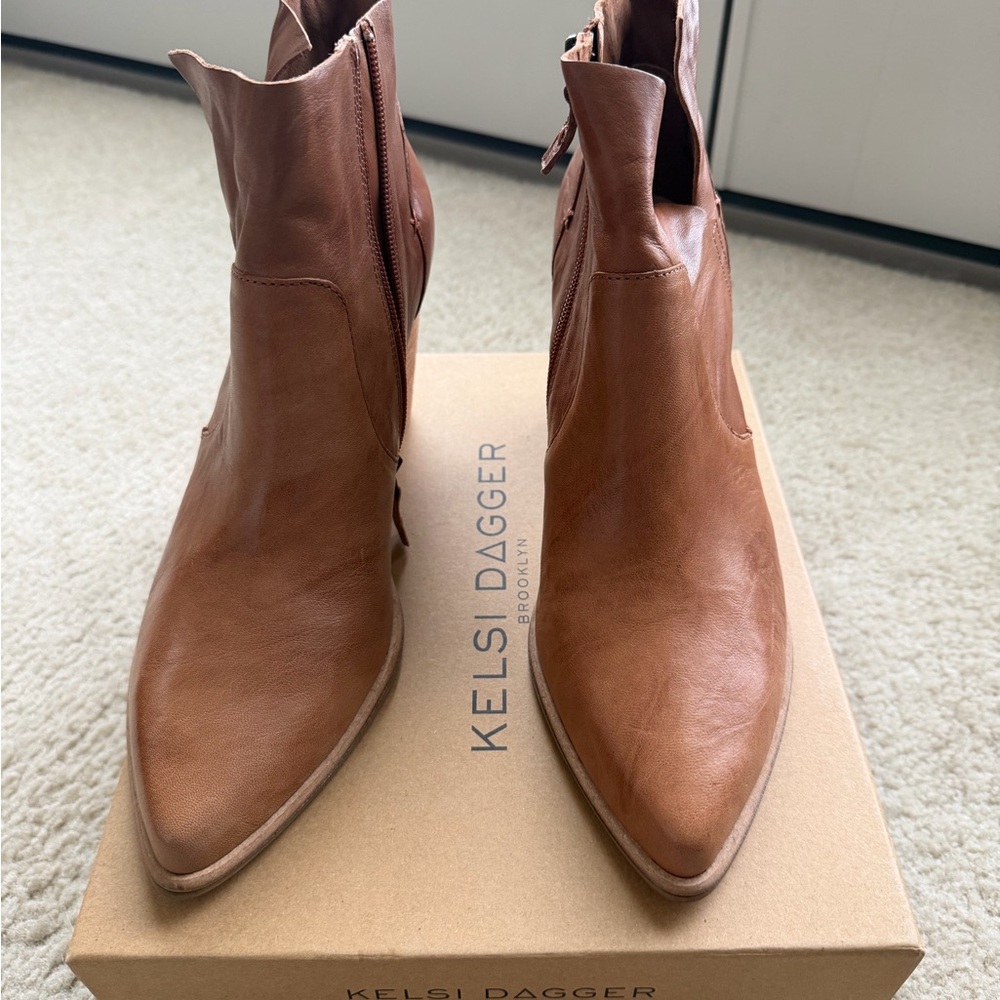 Kelsi Dagger Mocha Leather Boots